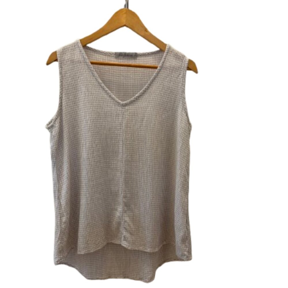 CUT LOOSE - Crinkle Check V-Neck Tank – Color: Aluminum (Size XS-4)